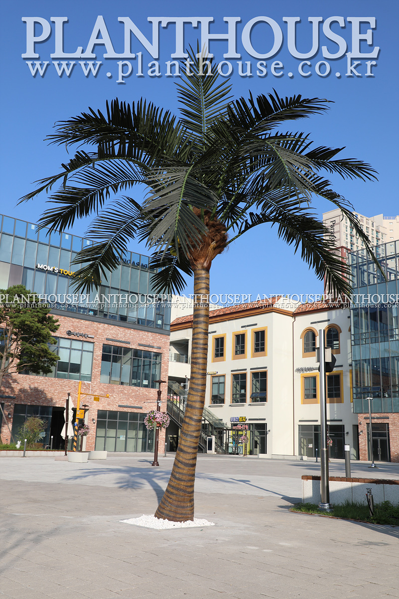 artificial cocopalm tree