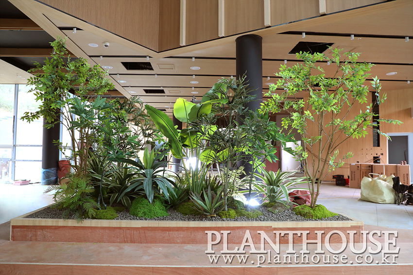 관리 걱정없는 인조조경