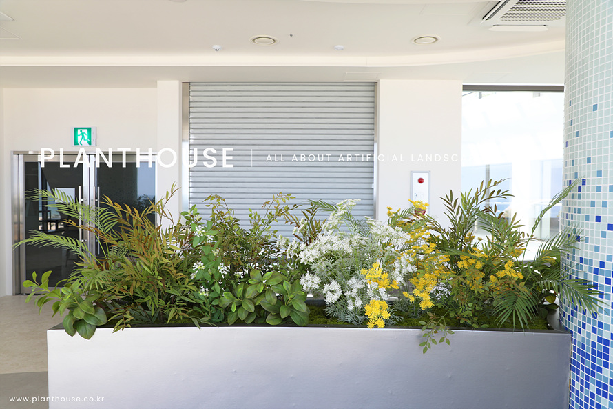 화단 플랜터 연출 ©PLANTHOUSE