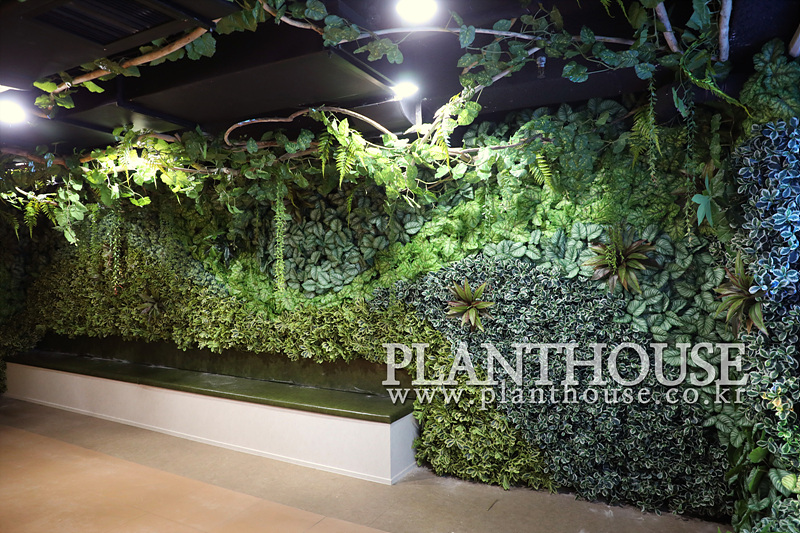 아쿠아리움 인조식물 벽면녹화 연출